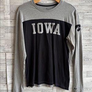 Nike Iowa Hawkeyes long sleeve tee shirt men’s large vintage jersey